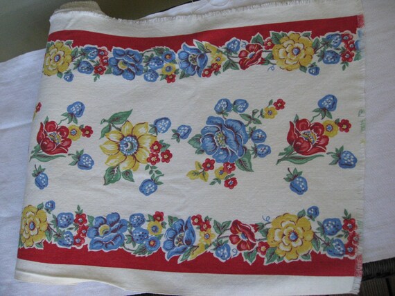 Roll of Vintage Linen Toweling Red Border with Blue and