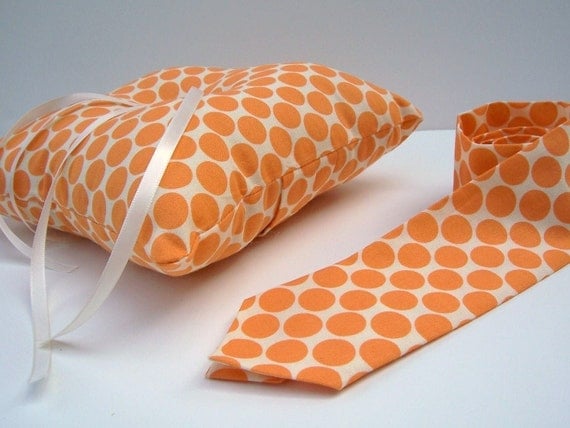 Items similar to Ring Bearer Pillow and Tie Simply Modern Ringbearer Set on Etsy