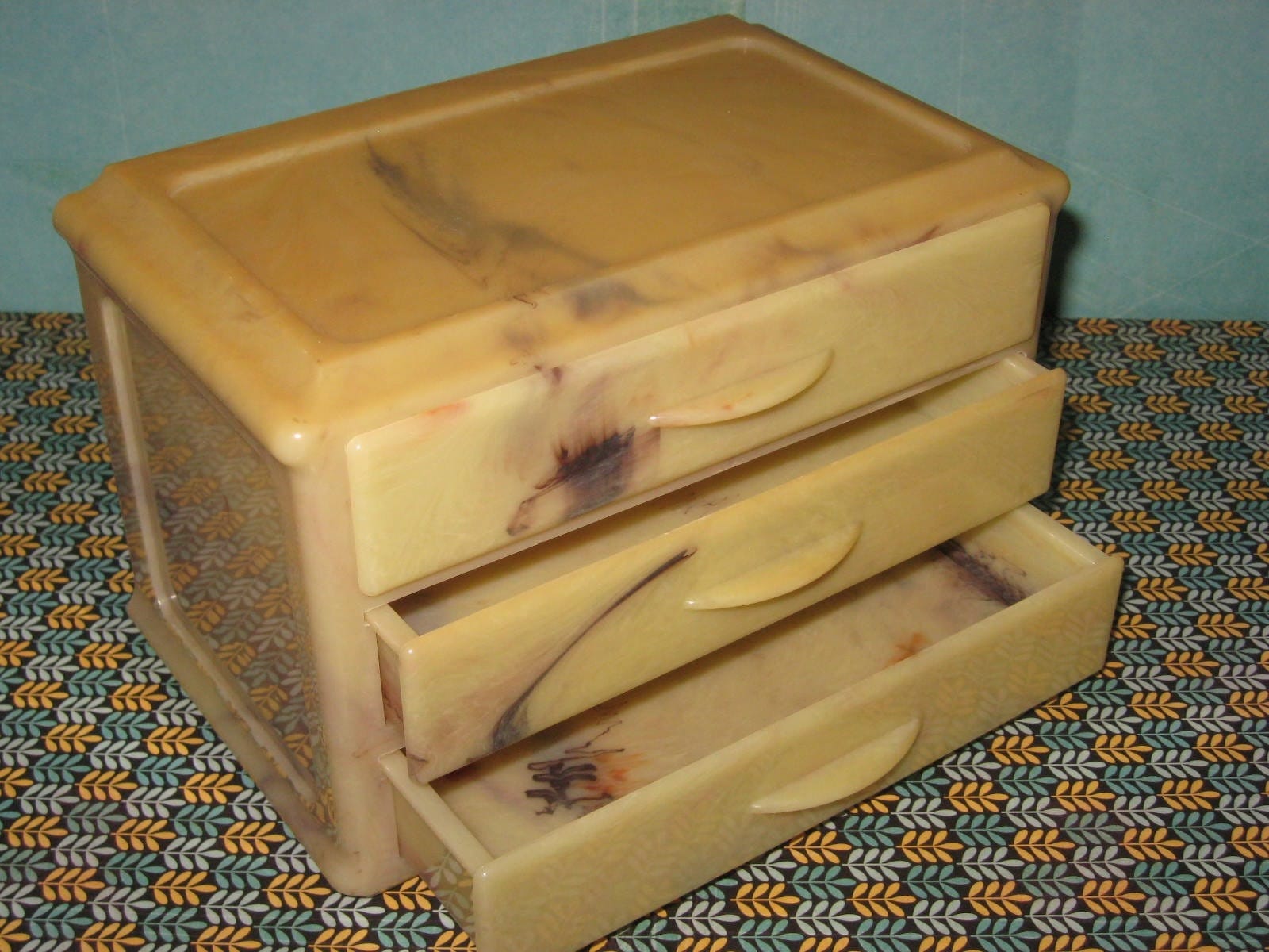 Vintage Marbled Plastic Jewelry Box