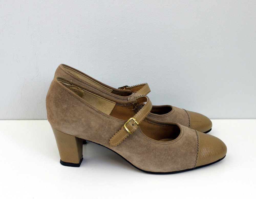 1960s FAWN suede spectator mary jane heel shoes 7 by RevivalHouse