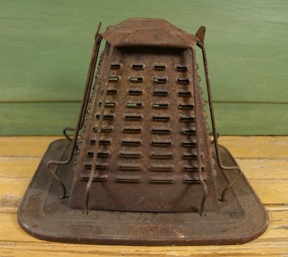 Rusty Old Primitive Tin Stove Top Bread Toaster 4 Slice