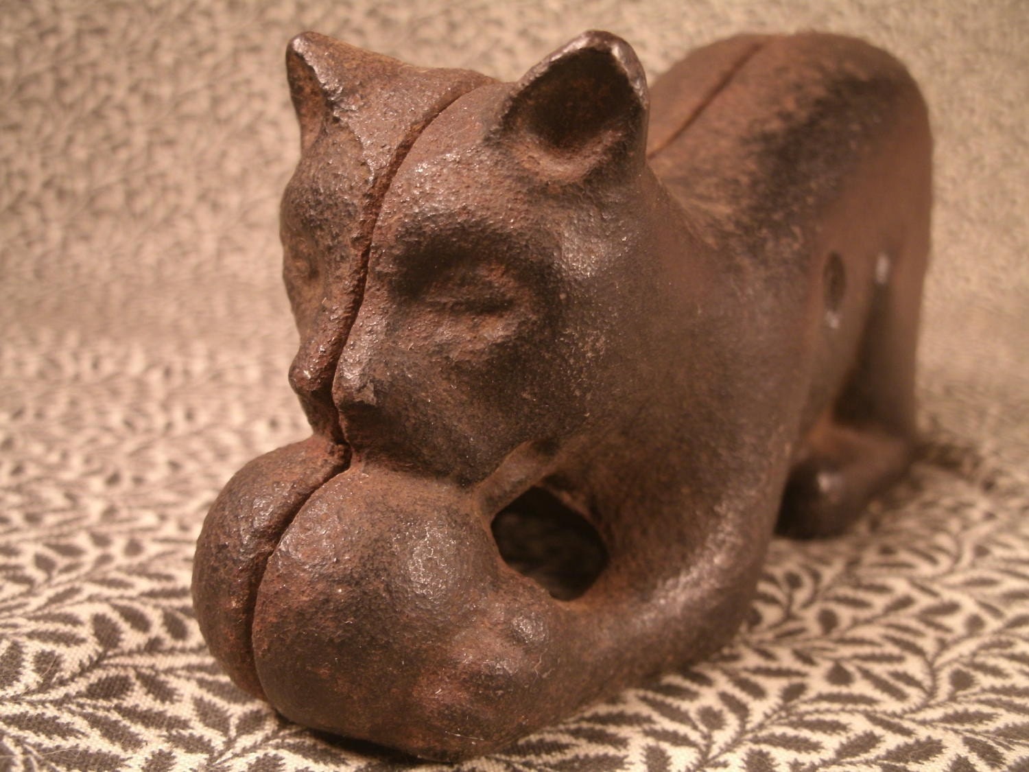 Vintage Cast Iron Cat With Ball Bank