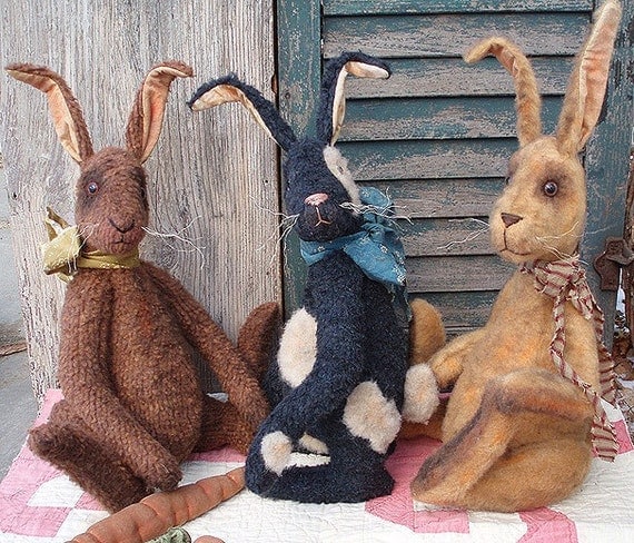 Primitive E-Pattern Grungy Bunny Rabbit and Carrot Doll PDF