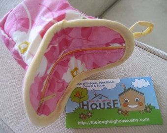Paw-Me Coin Pouch (Swing Toss in Pink)