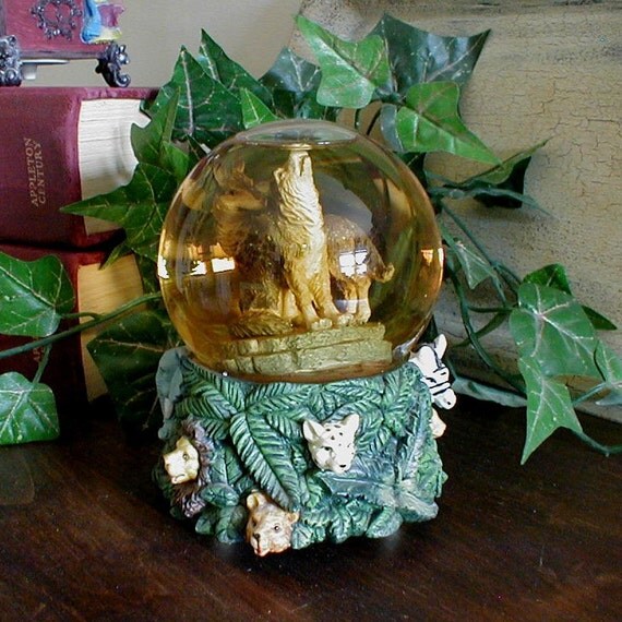 WOLVES SNOW GLOBE Vintage Musical Water Globe Mystic Wolf
