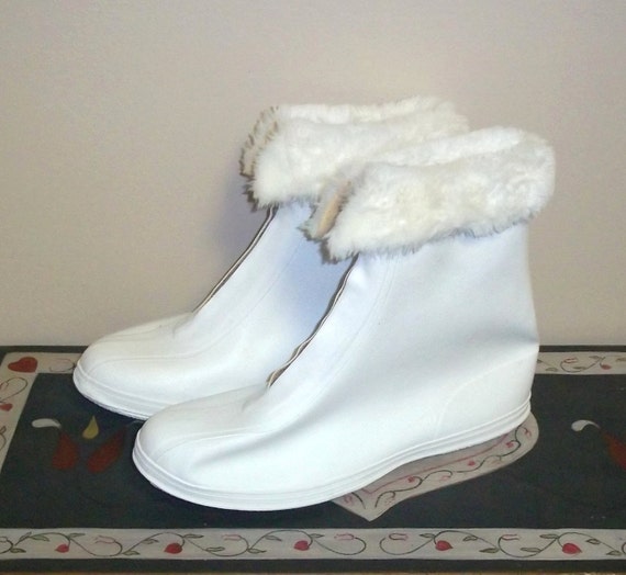 50s White Faux Fur Rubber Overshoe Galoshes size 10