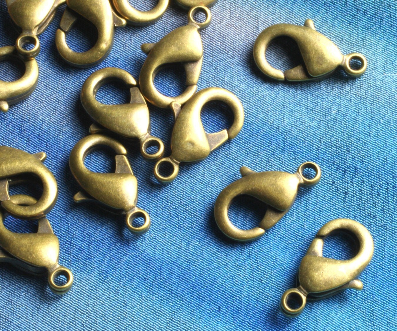 Antique brass lobster claw clasp 12x7mm 6 pcs item ID