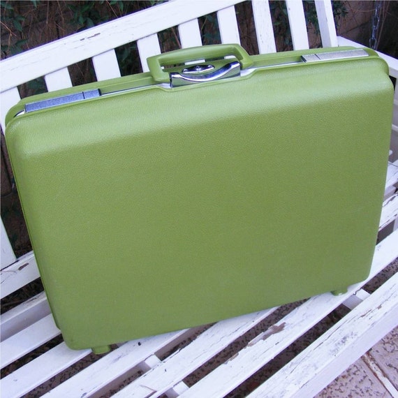 Vintage Luggage Lime Green Royal Traveler Suitcase Key