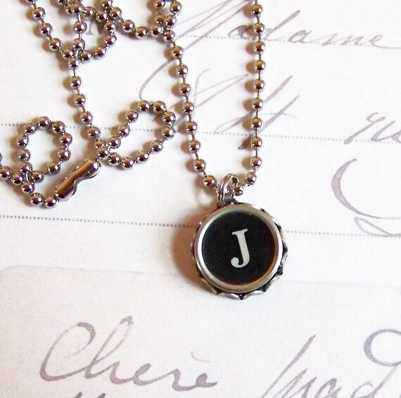 Man Vintage letter j Return the