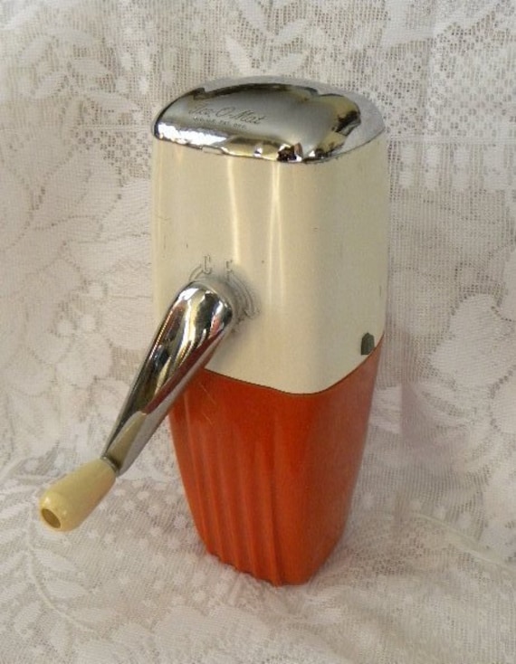 Vintage Ice O Mat Ice Wall Mount Crusher in Red and by
