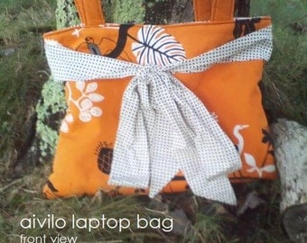Laptop Bag - PDF Sewing Pattern - customize to any size laptop or netbook - Instant Download