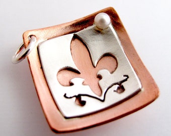 CS9 Lucky Fleur de Lys Chary by Virginie Martin