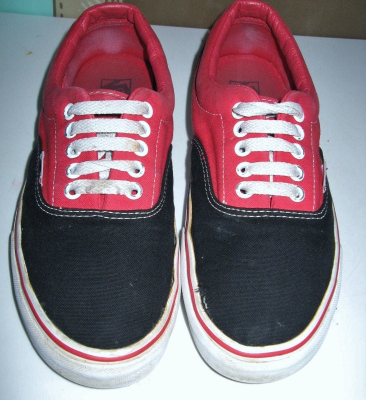 Vintage 80s Van Tennis Shoes Red & Black Skateboard sz 8
