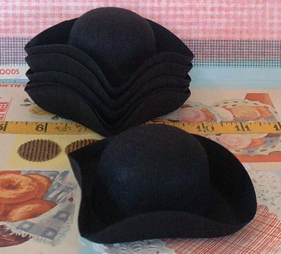 Medium / Felt Colonial Hats / Black / Set of by chocolateletters