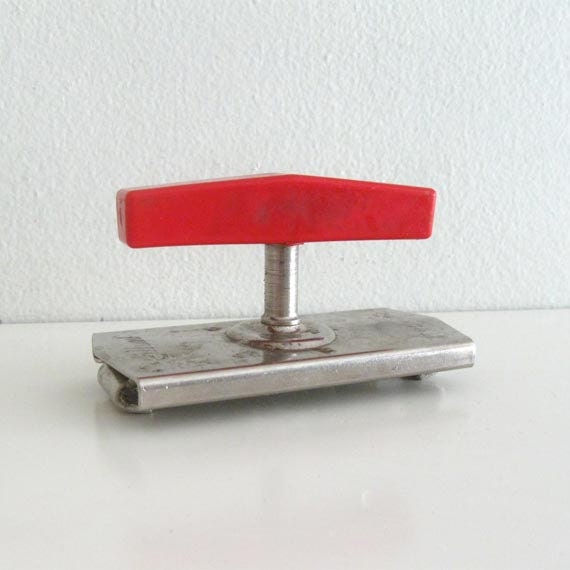 Vintage Jar Opener Bottle Screw Edlund Topoff Top by ModandMint