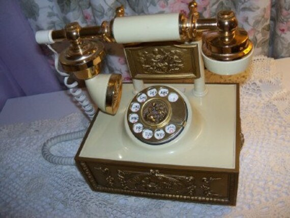 Items similar to Price Reduced Telephone Rotary Deco Tel Telephone ...