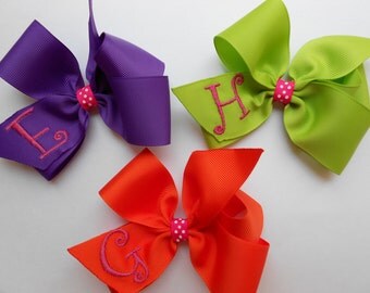 Choose Any 3, Monogram Hair Bows, Girls Gift Idea, Custom Boutique, Hairbows Kids, Medium Size, Embroidered, Monogrammed, Letter Initials,