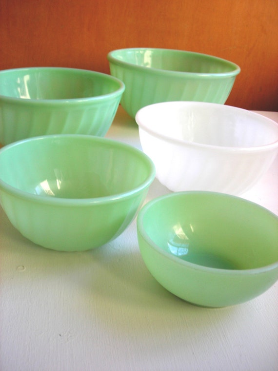 Jadite Bowls Fire King Jadeite Nesting Mixing Bowls 1940s