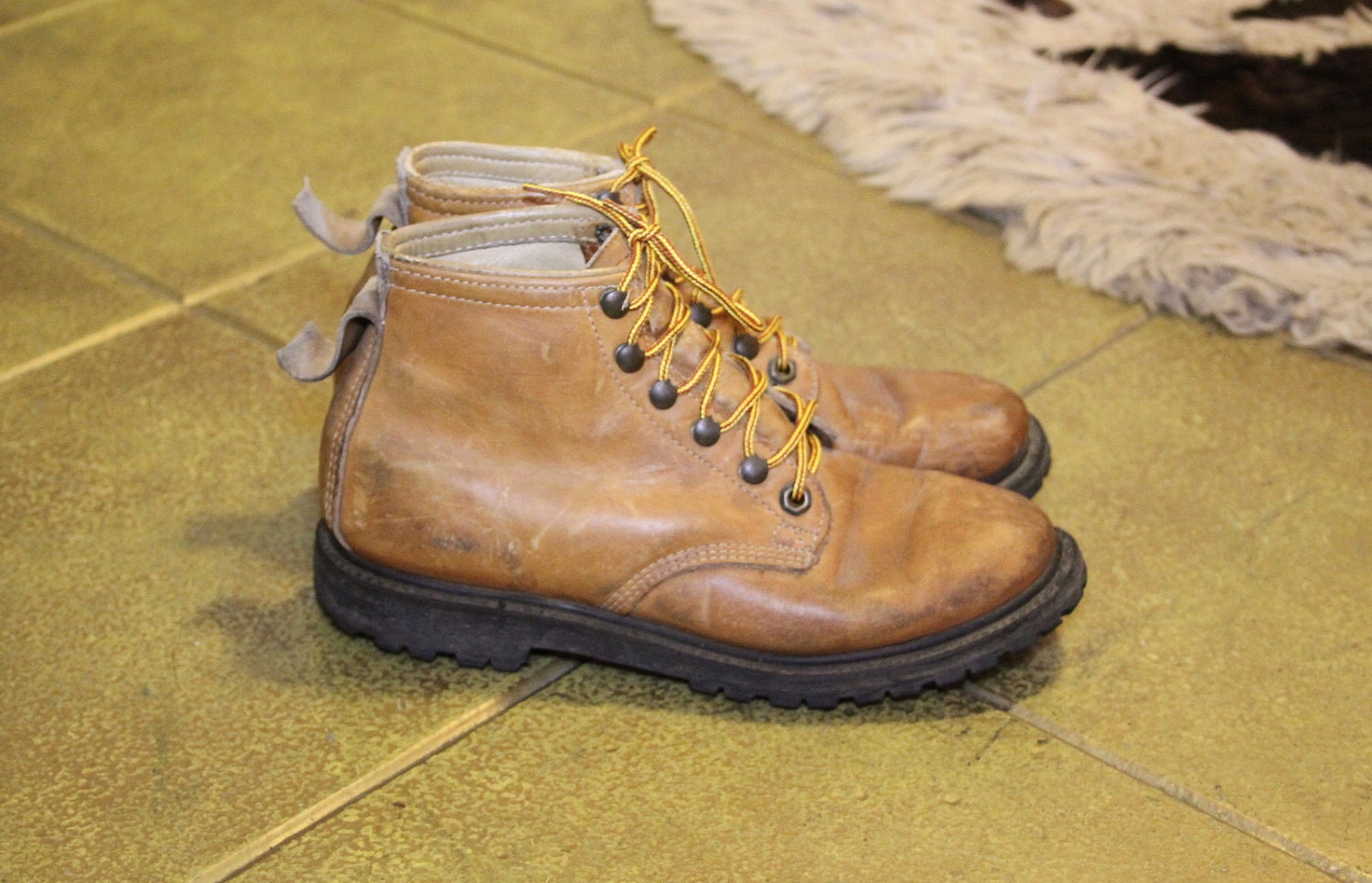 Women's Hiking Boots Vintage 1950's leather lace ups