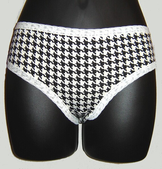 Houndstooth Mode Panties DIY