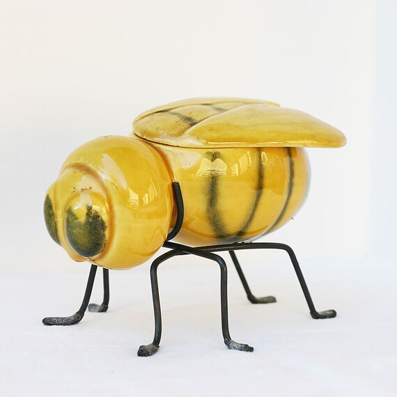 Vintage Ceramic Honey Bee Pot