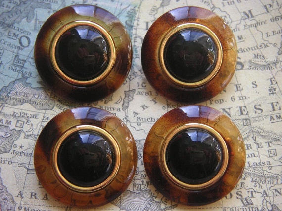 Large Faux Tortoise Shell Buttons with a by ForsytheCompanyStore