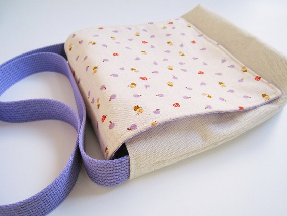 Toddler / Preschool Messenger Bag Apples and Bees by meeabee