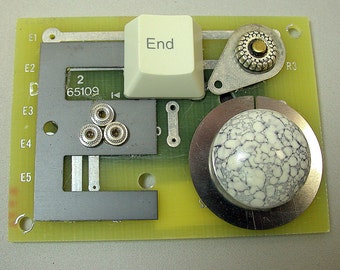 RECYCLED CIRCUIT Board MAGNET Geekery Fridge Organizer