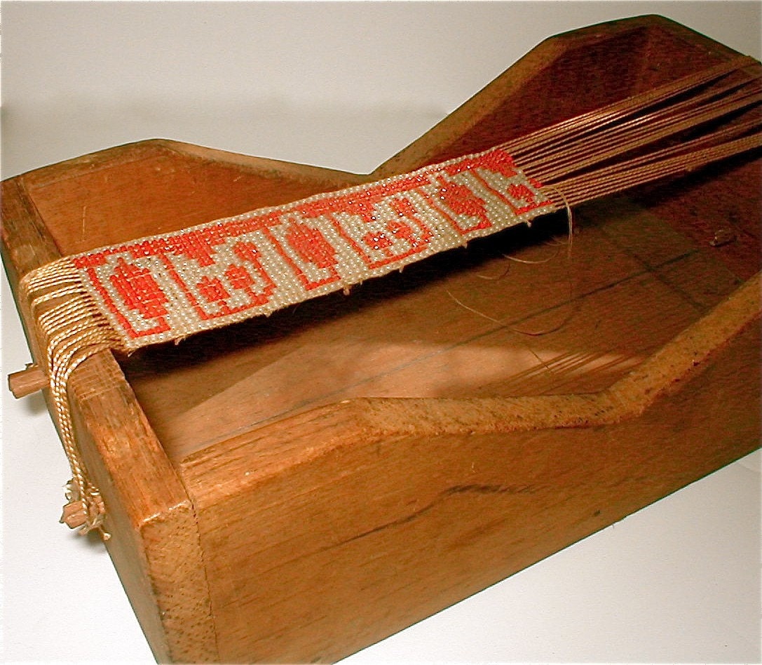 Antique Wood Box Loom Beading Interrupted Vintage 1900s
