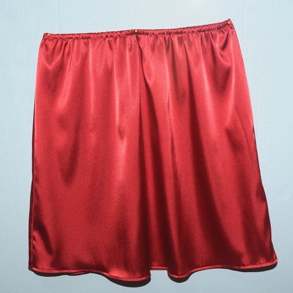 Red Stretch Satin Mini Slip size large