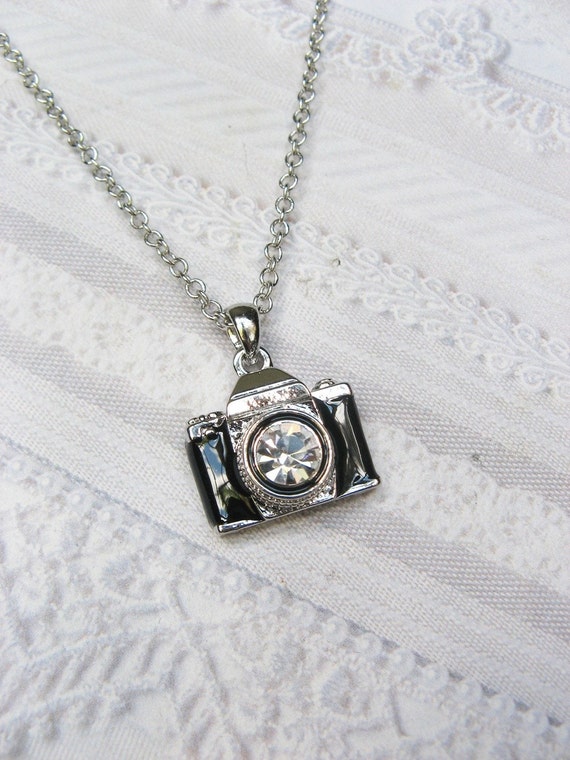 Camera Necklace THE PHOTOGRAPHER Jewelry by BirdzNbeez