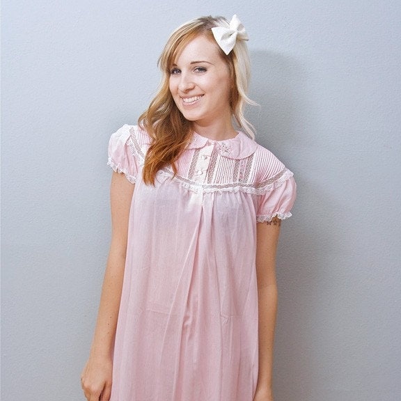 Vintage Pink Babydoll Cap Sleeve Nightie w/ Embroidered