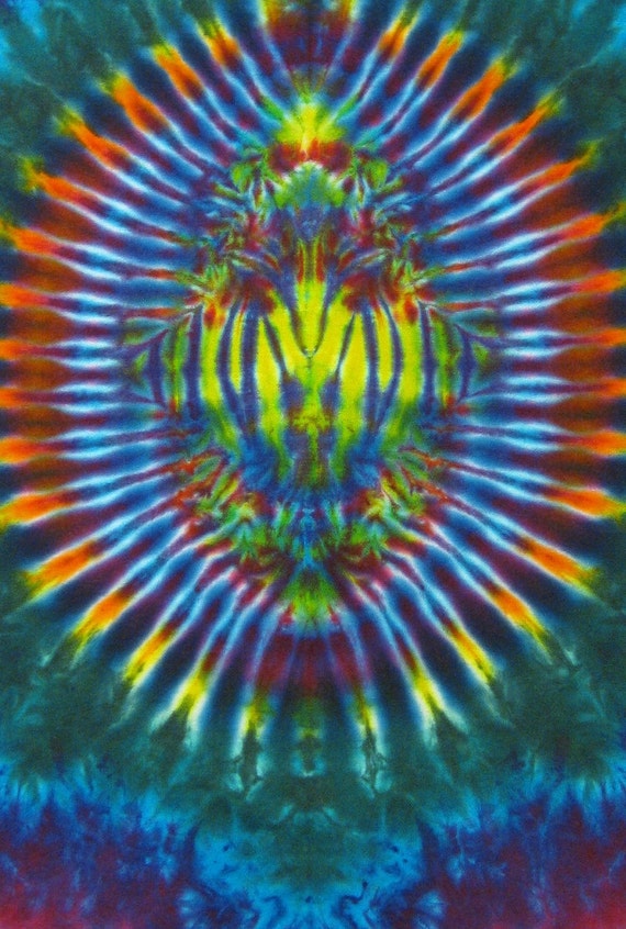 how to make trippy tie dye shirts