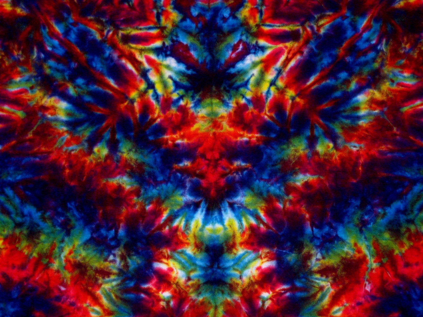 trippy tie dye