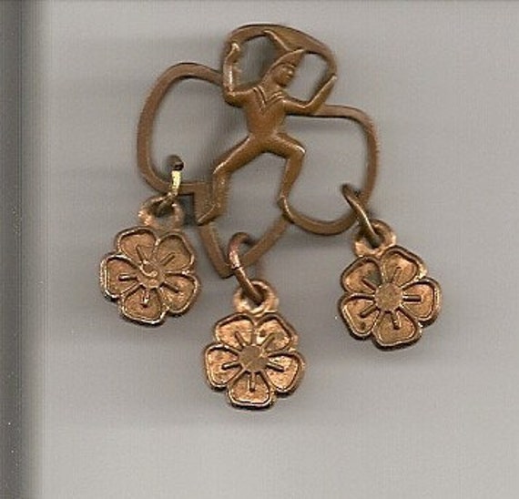 Vintage Girl Scout Pin with 3 Little Copper Clovers