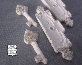 mini door lock and key - Set of 4 - Scrapbooking Embellishment, Jewelry Design, Altered Art - Distressed & Shabby