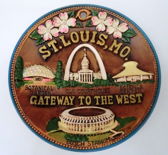 VINTAGE Souvenir PLATE St. Louis Missouri