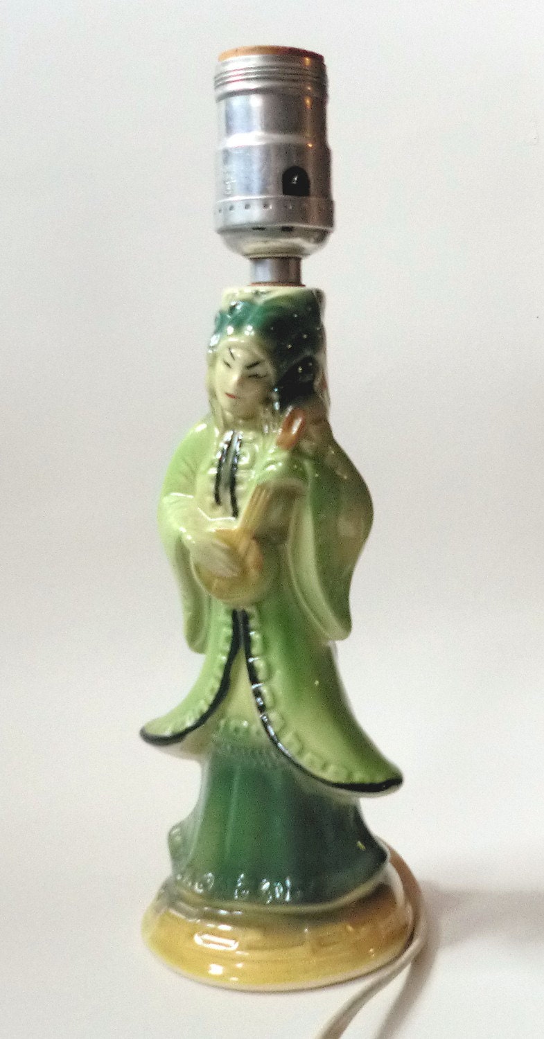 VINTAGE Mid-Century Asian Figurine LAMP