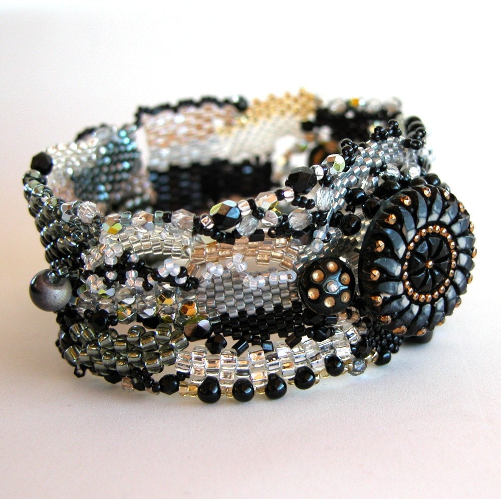 Download ShangriLa Freeform Peyote Bracelet