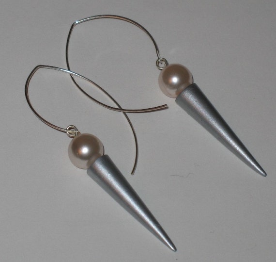 Modern Dangles