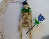 Clive: A Festive Halloween Decoration Il_170x135