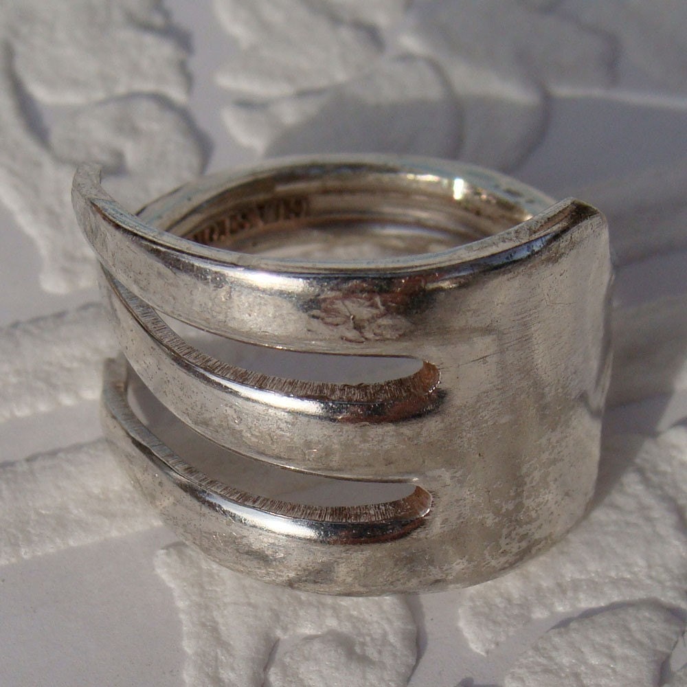 pickle pool ring