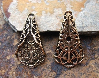 1 Trinity Brass Antique Gold Folded Filigree Tri-Angle