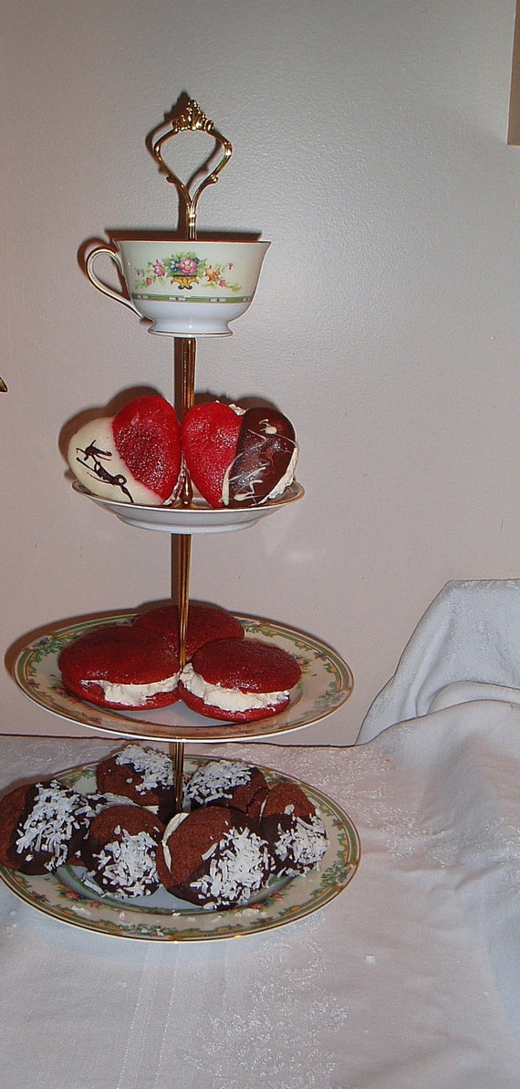 stand cupcake China/Cupcake vintage  4  Tier Holder Vintage  Stand w/Red china Whoopie Cake Velvet