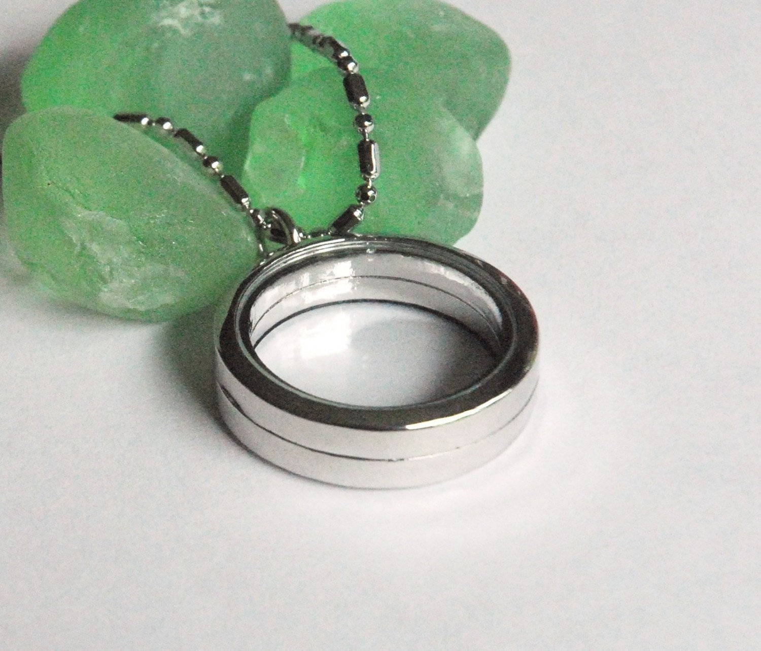 Keepsake Locket Necklace Round Clear Glass