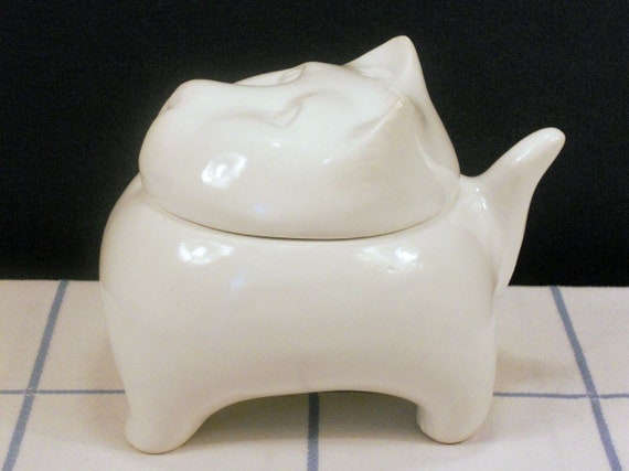 Vintage White Ceramic Kitty Cat Candy Dish Trinket Box