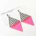 Diamond Grid earrings - Fluorescent Pink
