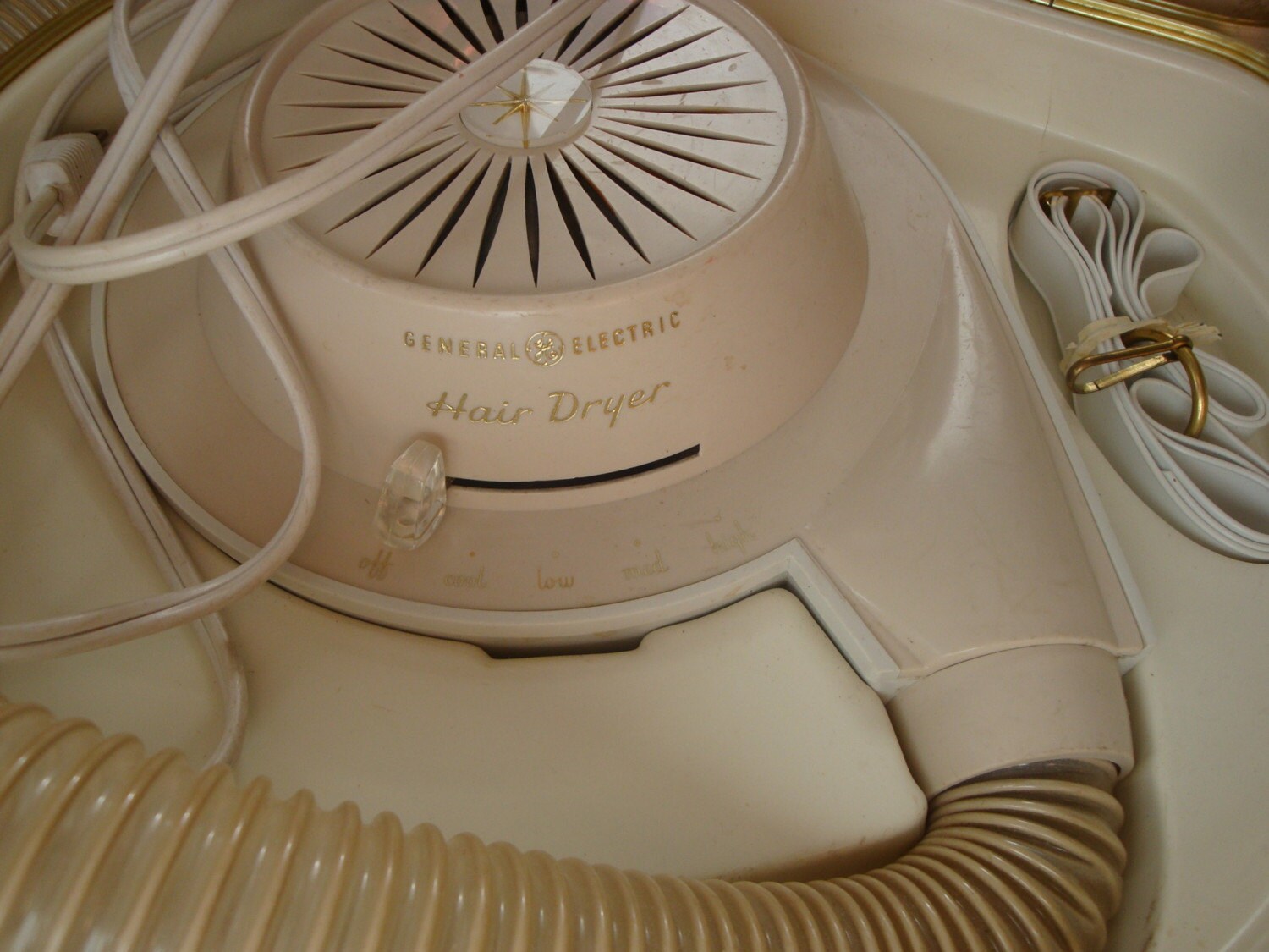 Vintage General Electric Deluxe dryer