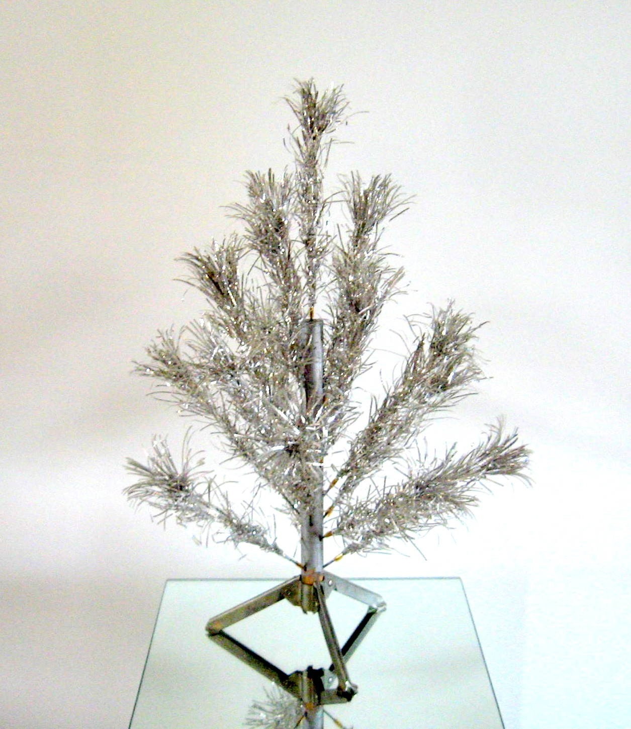sale 2ft aluminum christmas tree 18 branch vintage sale 2ft aluminum christmas tree 18 branch vintage