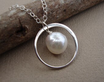 Pearl Necklace, Halo Necklace, Akoya Pearl Necklace on STERLING SILVER, Circle Pearl Necklace, Wedding Accessory, Bridesmaid Jewelry, Bridal
